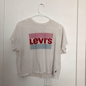 Levi’s Cropped Tee